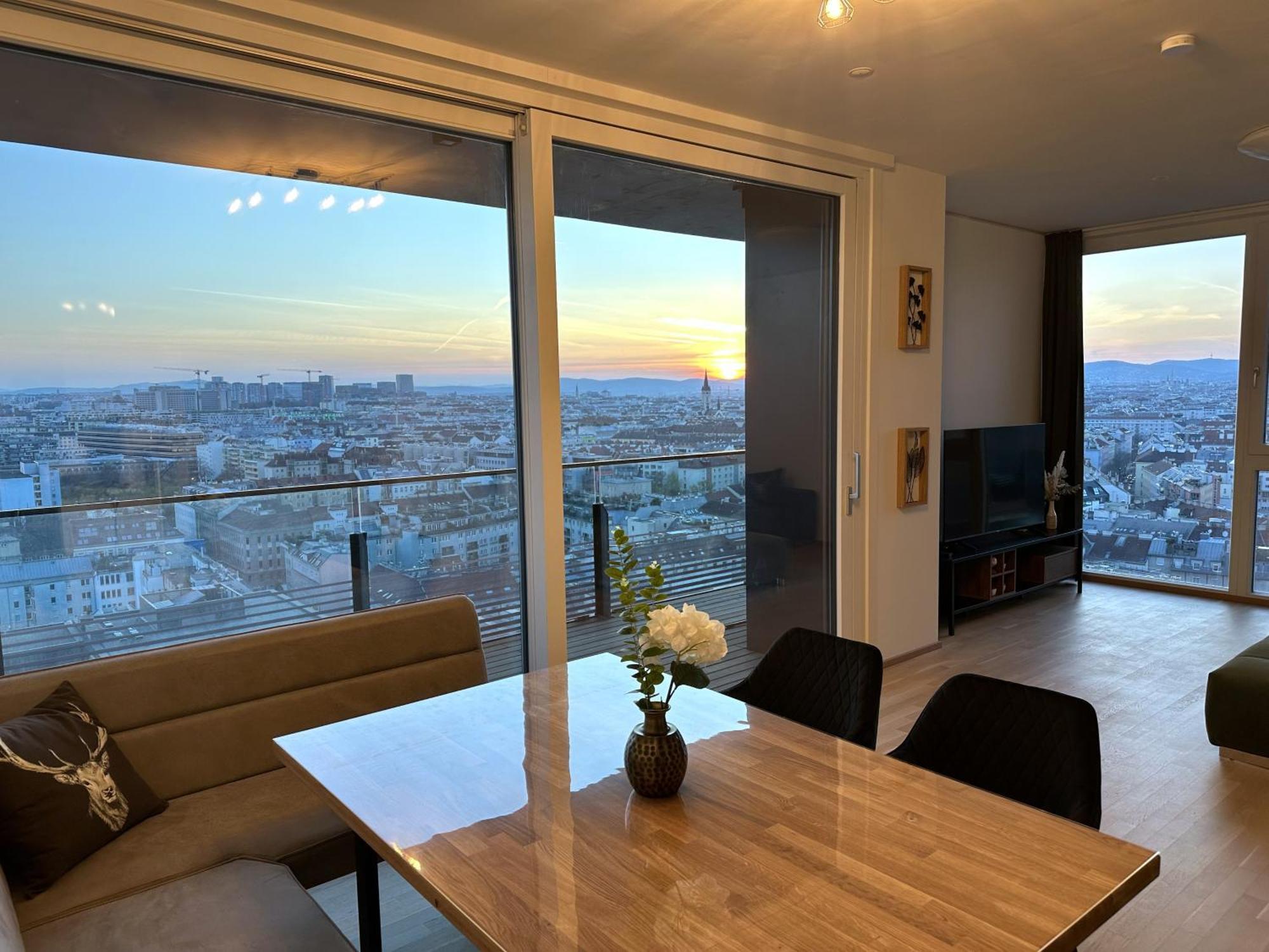 Apartment Panorama Sky I Rooftop Pool I Metro Station Wien